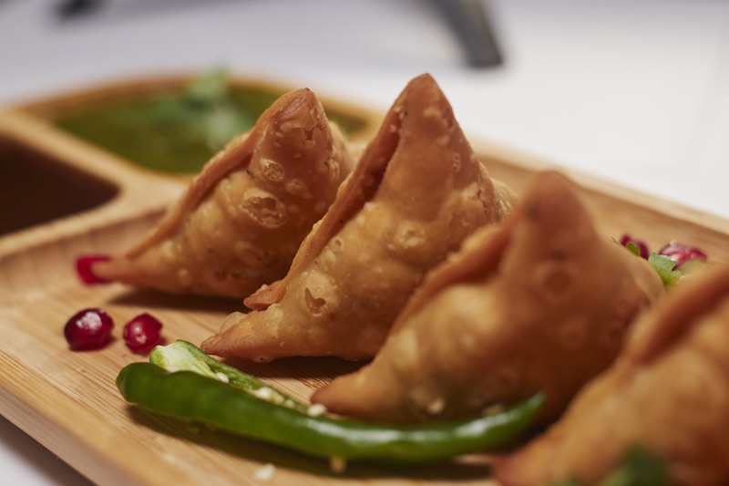 Crispy Vegetable Samosas & Dips